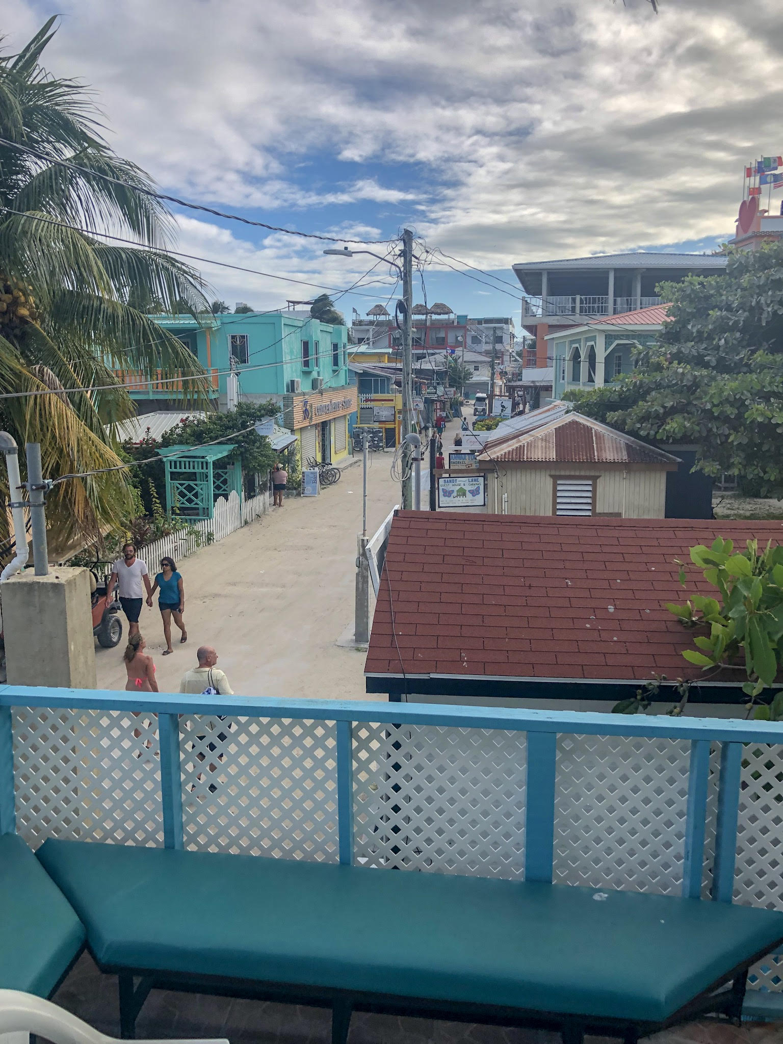 where to stay in Caye Caulker