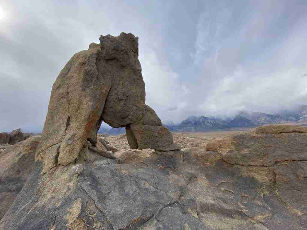 boot arch alabama hills