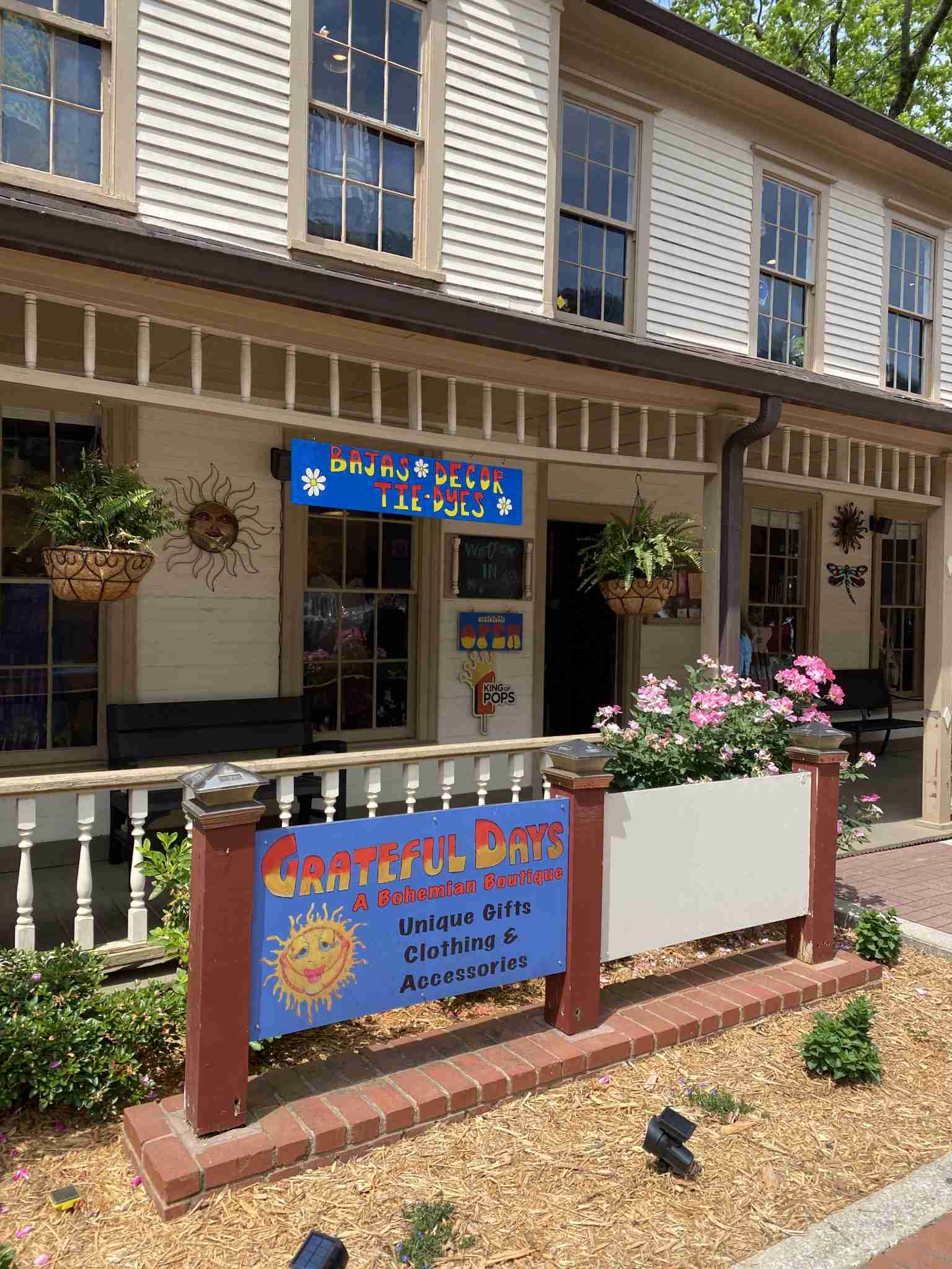 Exterior of the Grateful Days store