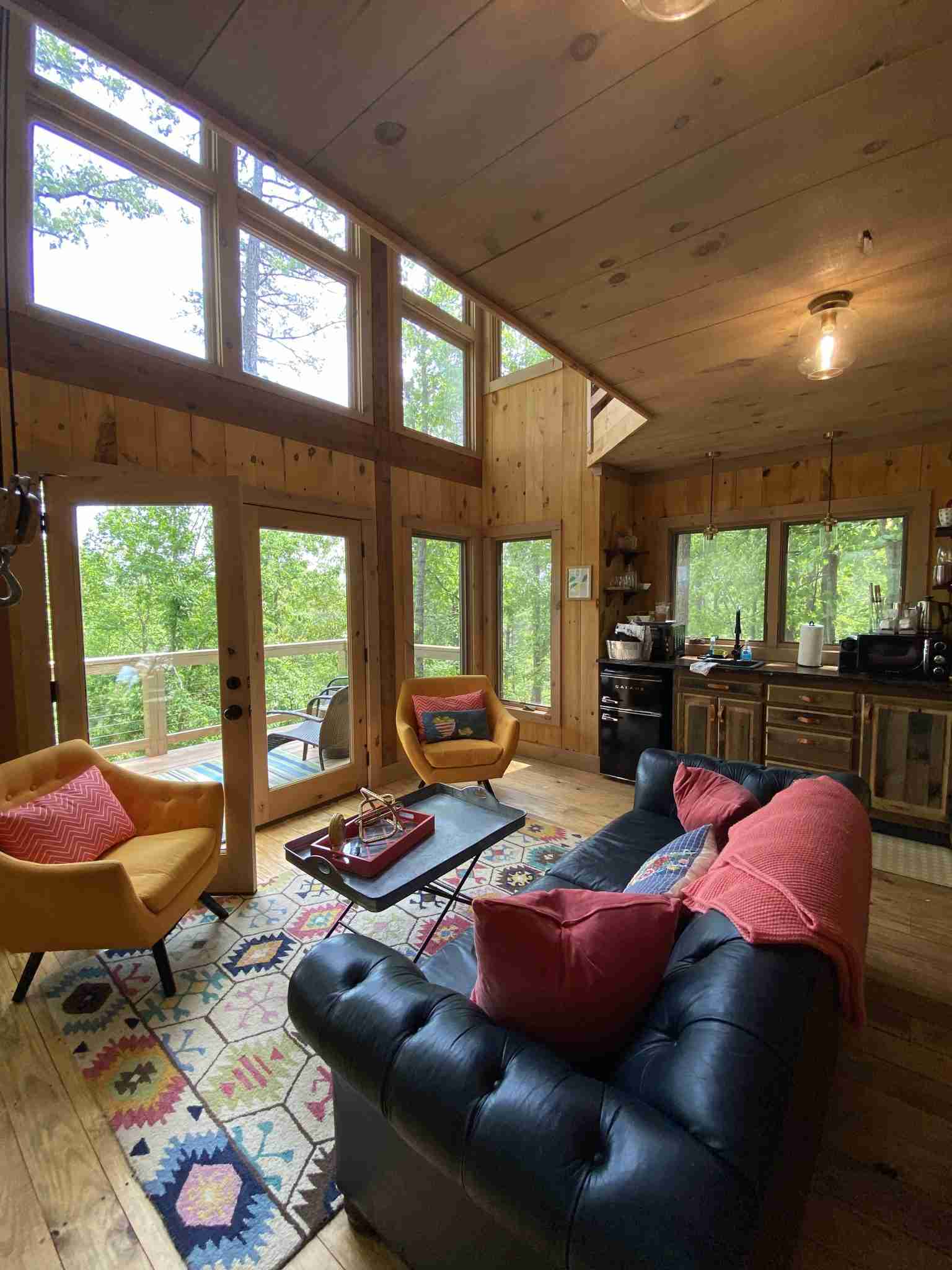 Living room in the treehouse.