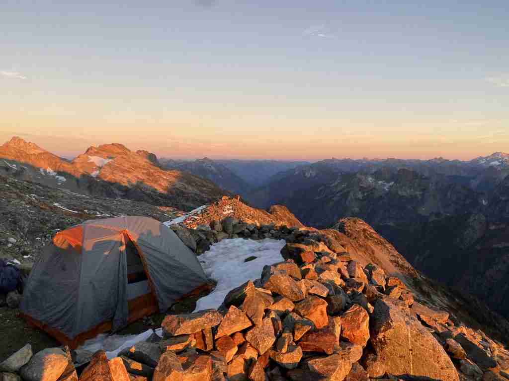 north cascades hiking