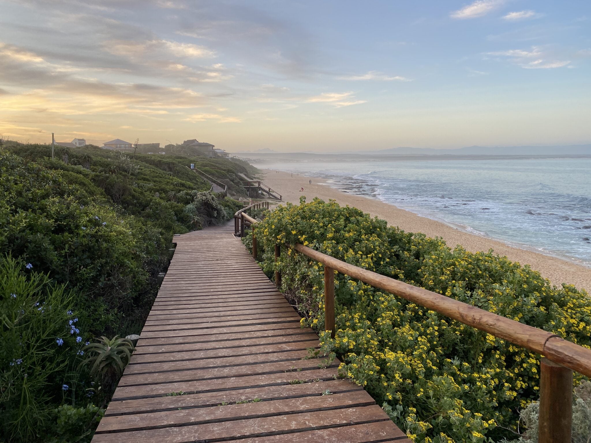 surfing jeffreys bay